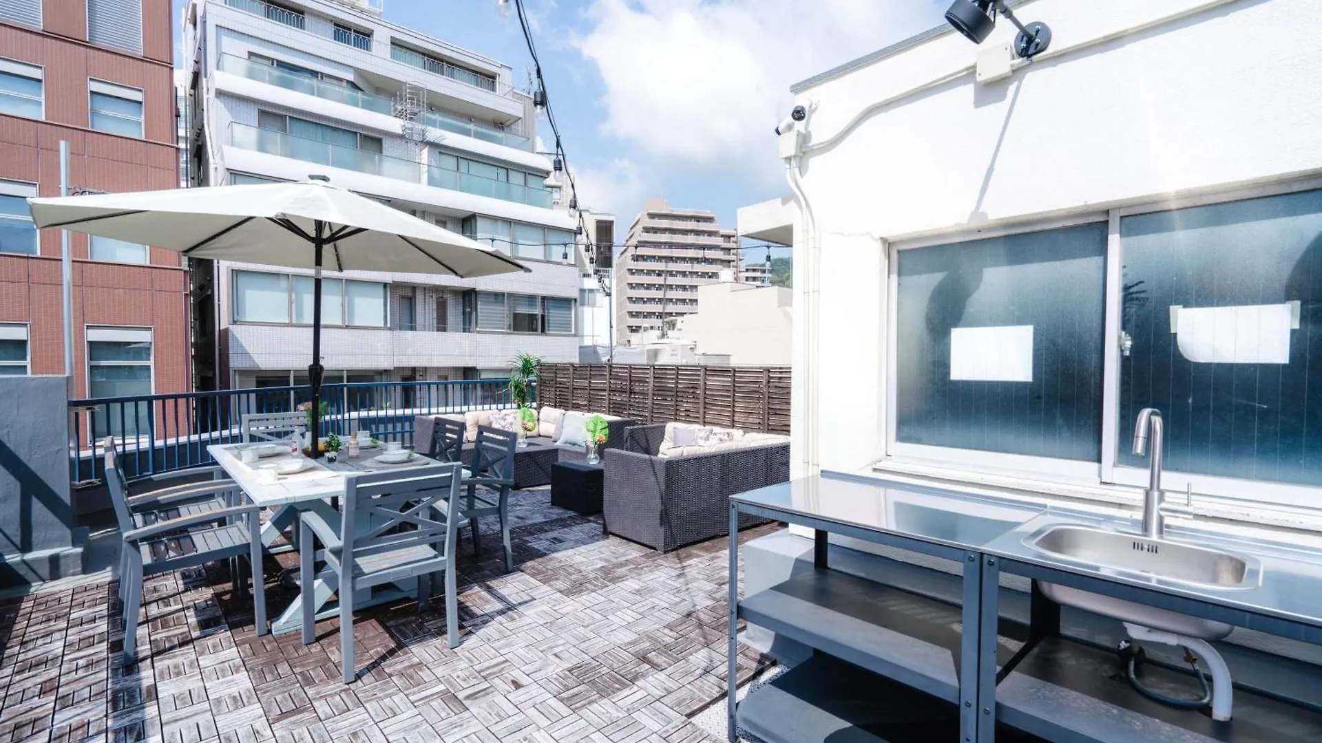 アパート Ln15 Ricca 三宮5分! 屋上バーベキュー可能!キッチン付パーティ向コンド Roof Top Bbq 神戸市 日本